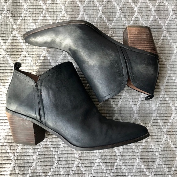 Lucky Brand Shoes - Lucky brand black leather boots size 9
